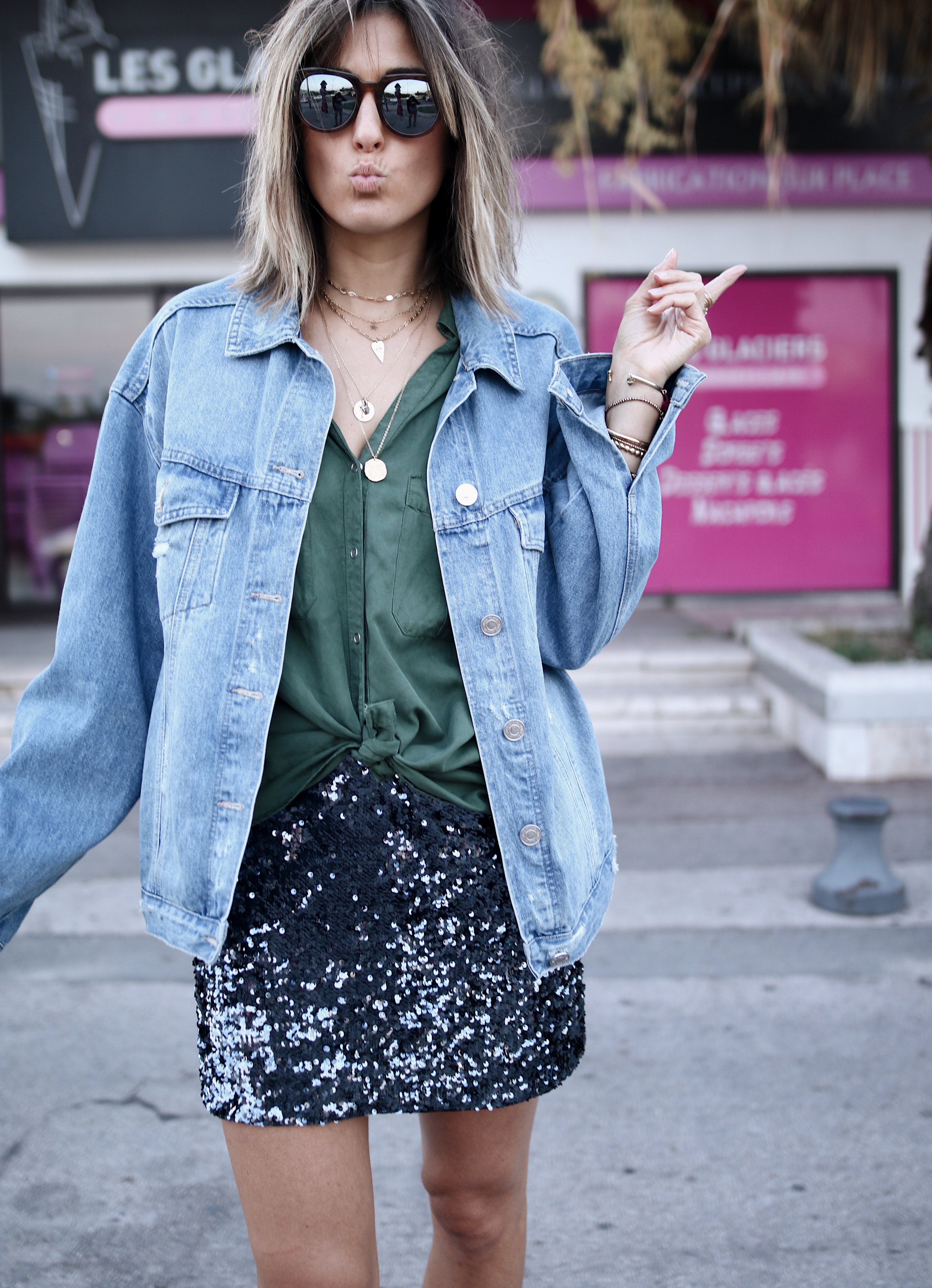 HOW TO STYLE SEQUIN SKIRT WITH DENIM JACKET AND VANS SNEAKERS 