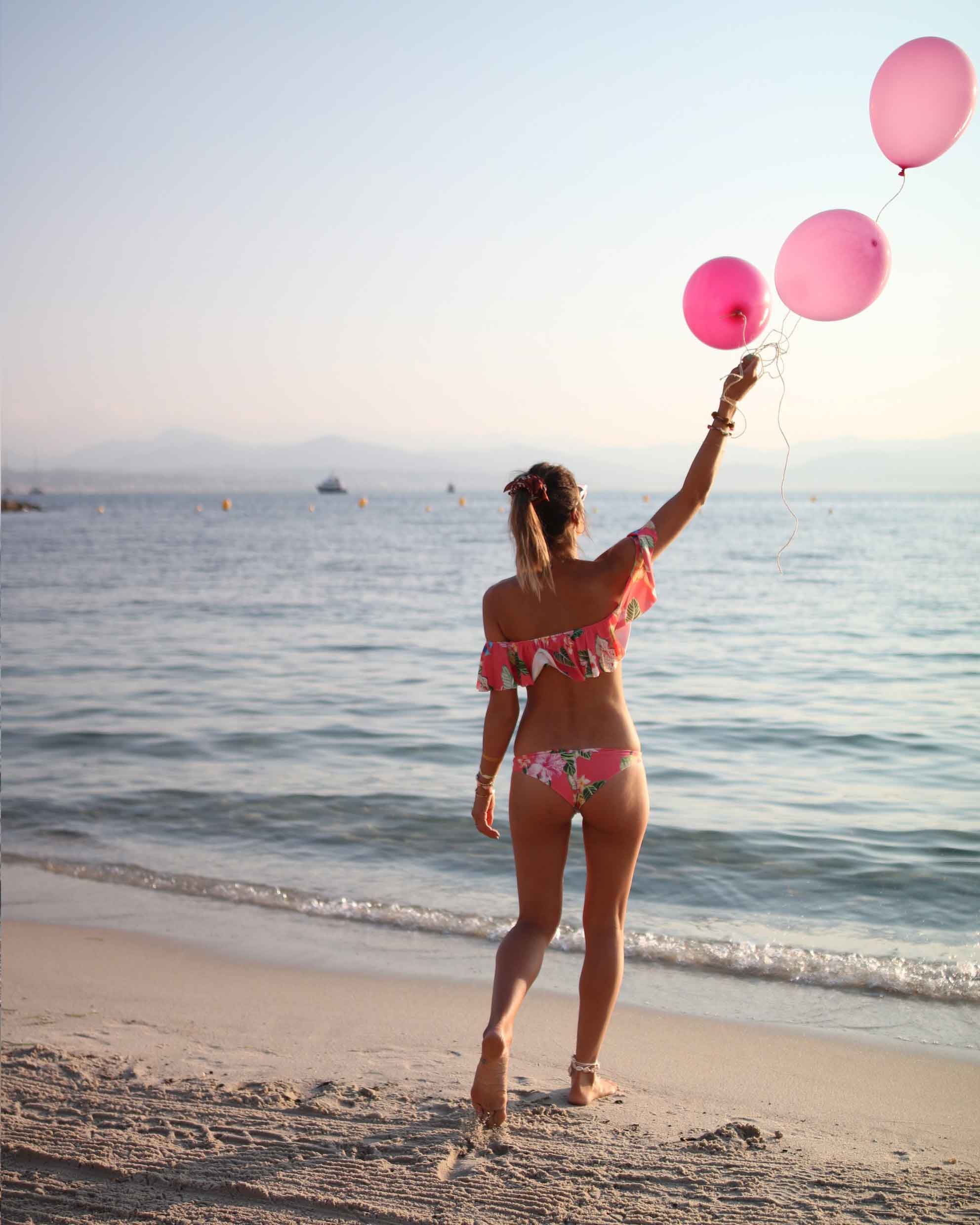 birthday girls, ruffle bikinis, mon petit bikini, bikini, pink baloons, beach life, bikini body, flash tattoos