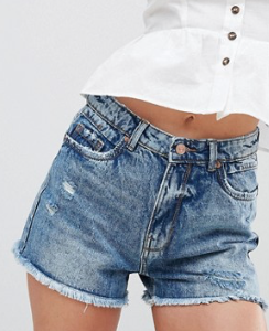 STRADIVARIUS – SHORT EN JEAN À TAILLE ULTRA HAUTE