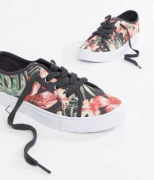 ASOS DESIGN – DAISY – BASKETS