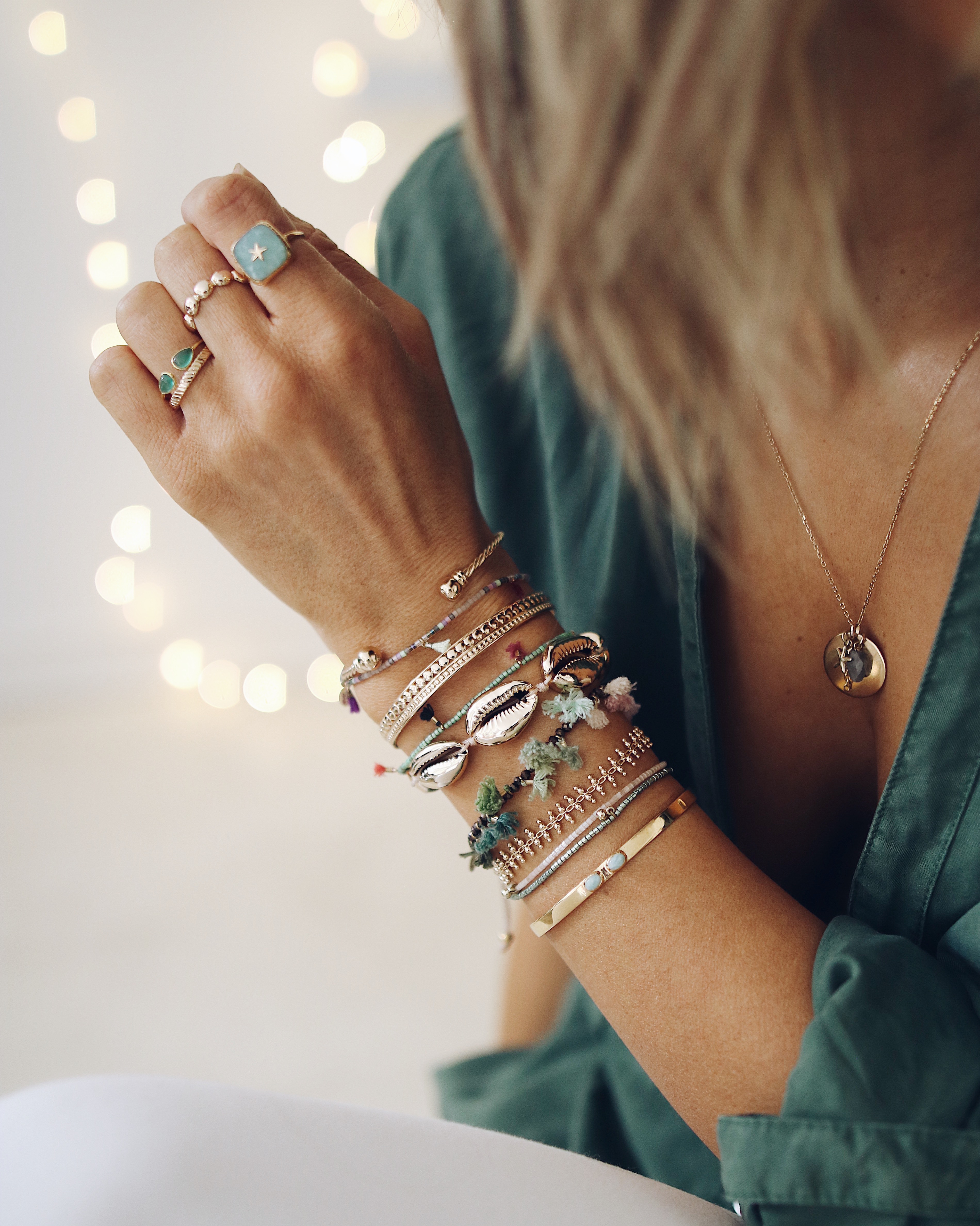 BRACELETS LAYERING, gold lover and jewelry addict
