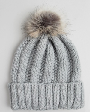 Stitch & Pieces – Bonnet à pompon – Gris