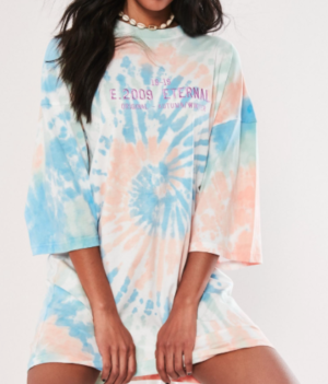 robe t-shirt oversize pastel à tie and dye MISSGUIDED