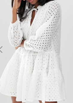 ASOS DESIGN – Robe trapèze courte effet superposé en broderie anglaise