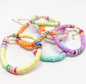 Pompons et Coquillages Bracelet SUNRISE