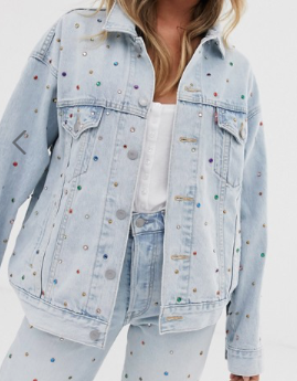 Levi’s – Veste dad style camionneur d’ensemble ornée de bijoux