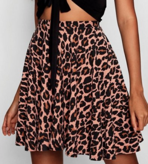 Mini jupe patineuse imprimé léopard BOOHOO