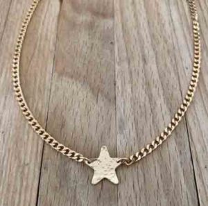 Grace et Rose Collier Galaxie