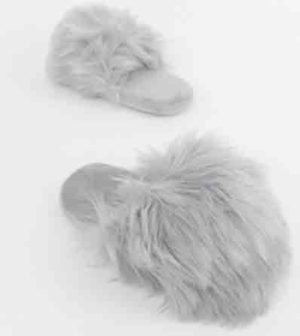 Loungeable – Chaussons en fausse fourrure – Gris