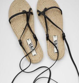 SANDALES PLATES EN CUIR NOUÉES EN JUTE ZARA