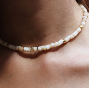 Pompons et Coquillages Collier DAZZLE