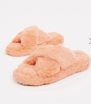 Simmi London – Chaussons pelucheux – Corail asos