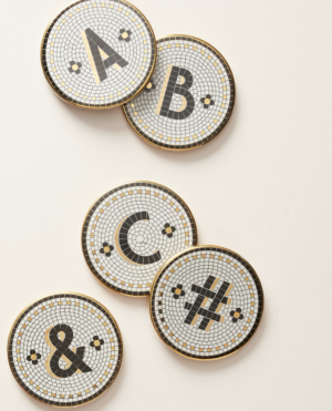 Sous-verre avec initiale en carreaux Margot Bistro ANTHROPOLOGIE