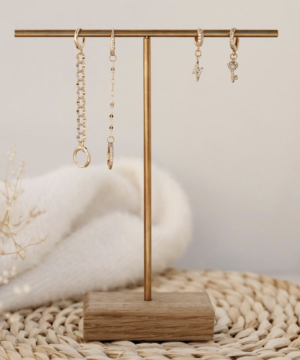 Porte bijoux en bois et laiton. ETSY