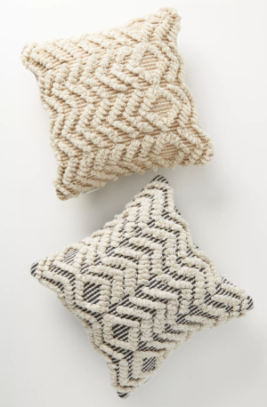 Coussin texturé d’intérieur/extérieur Ronan 55,00 € ANTHROPOLOGIE