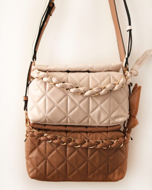 Lola – Pochette – Camel Mode in Elo