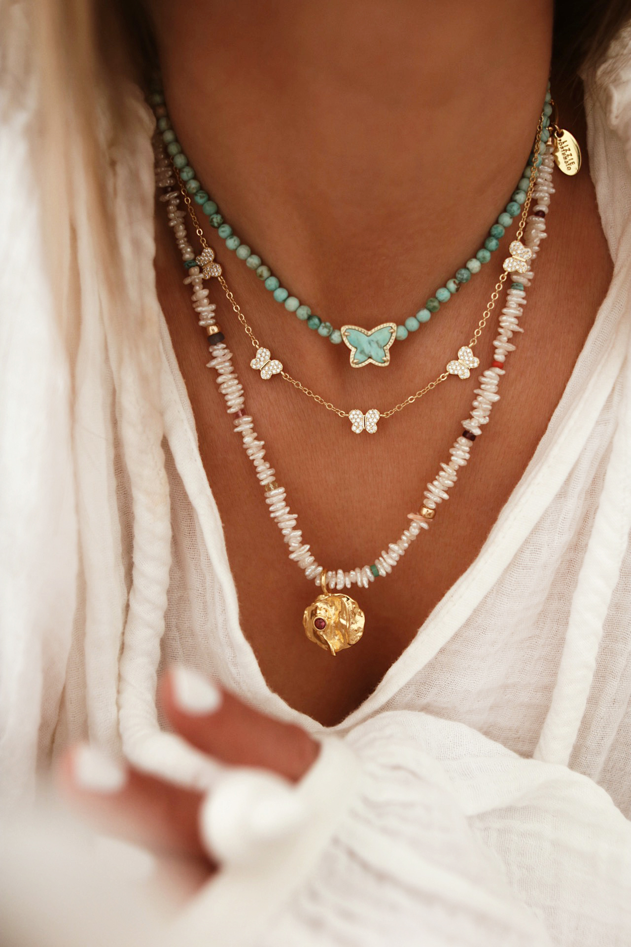 www.chonandchon.com jewelry addict butterflies necklaces 