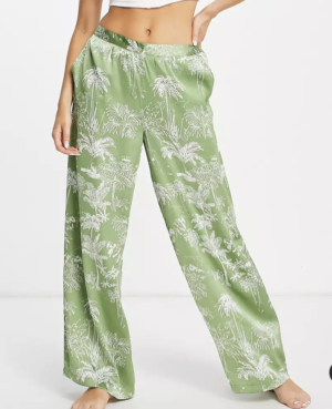 Topshop – Pantalon de pyjama en satin imprimé palmier – Vert sauge