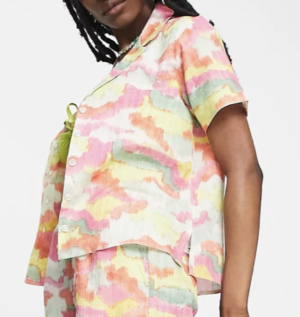 ASOS DESIGN – Chemise boutonnée d’ensemble à imprimé camouflage abstrait