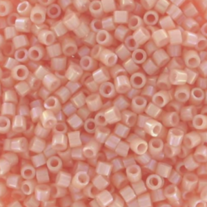 MIYUKI DELICA 11/0 DB0207 – OPAQUE TEA ROSE LUSTER X8G