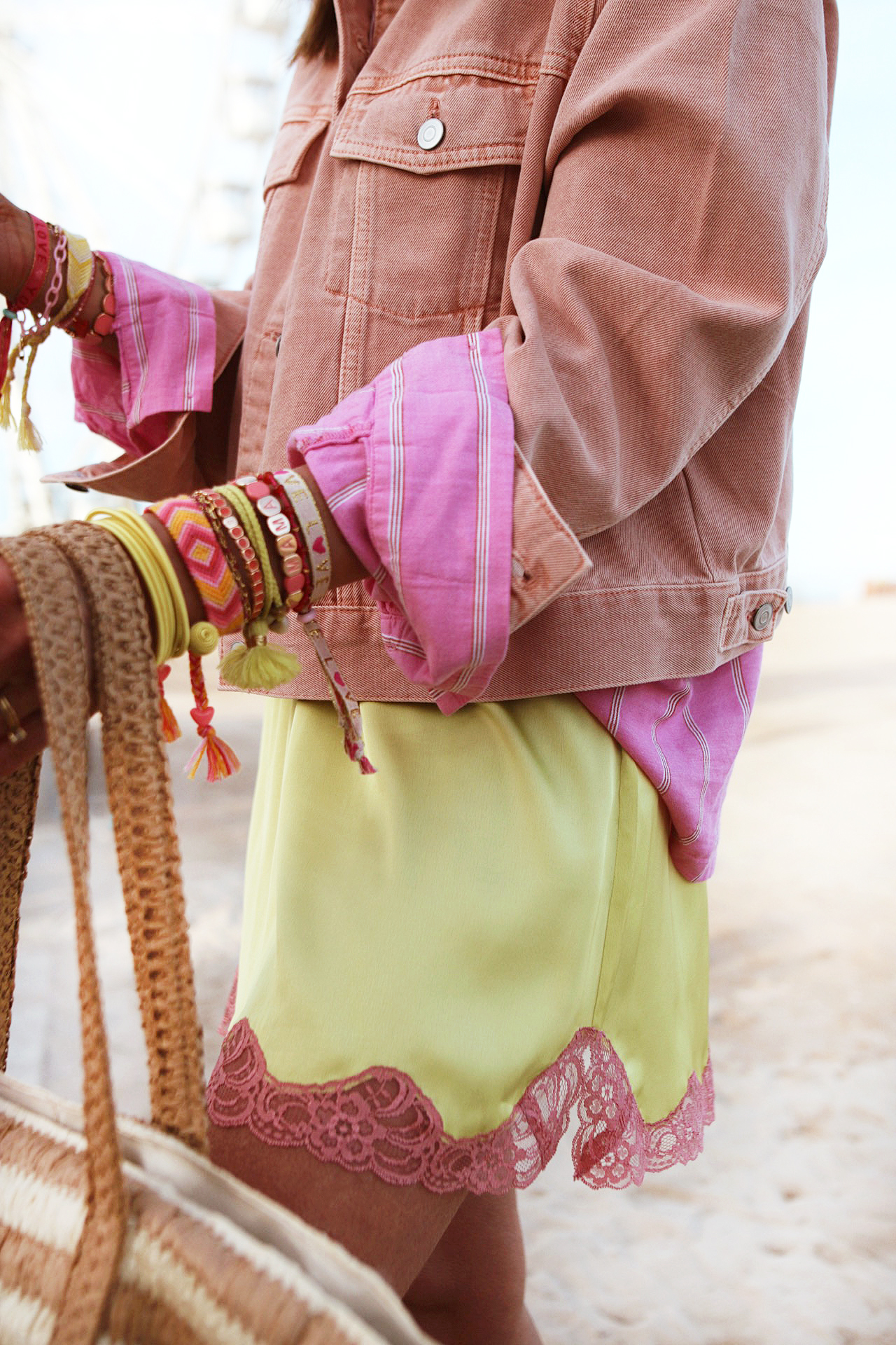 www.chonandchon.com jupe courte satin jaune et rose