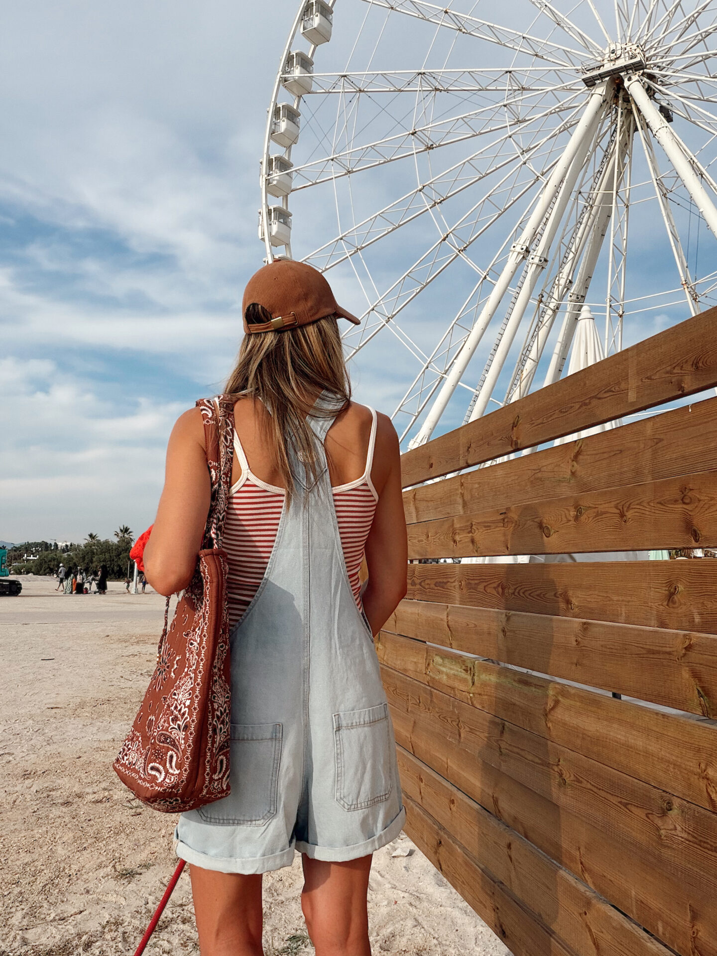 salopette jean bleu clair pull and bear @chon.and.chon